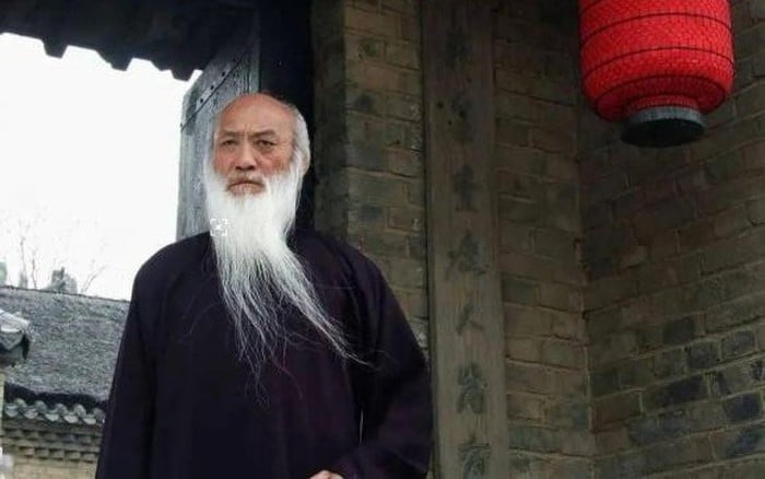 Sau 50 tuổi đừng quá thân thiết với ai, đó mới là thông minh nhất